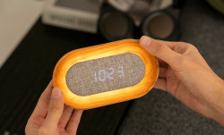 Budík Lumos, více variant - Gingko Varianta: ovál, jasan