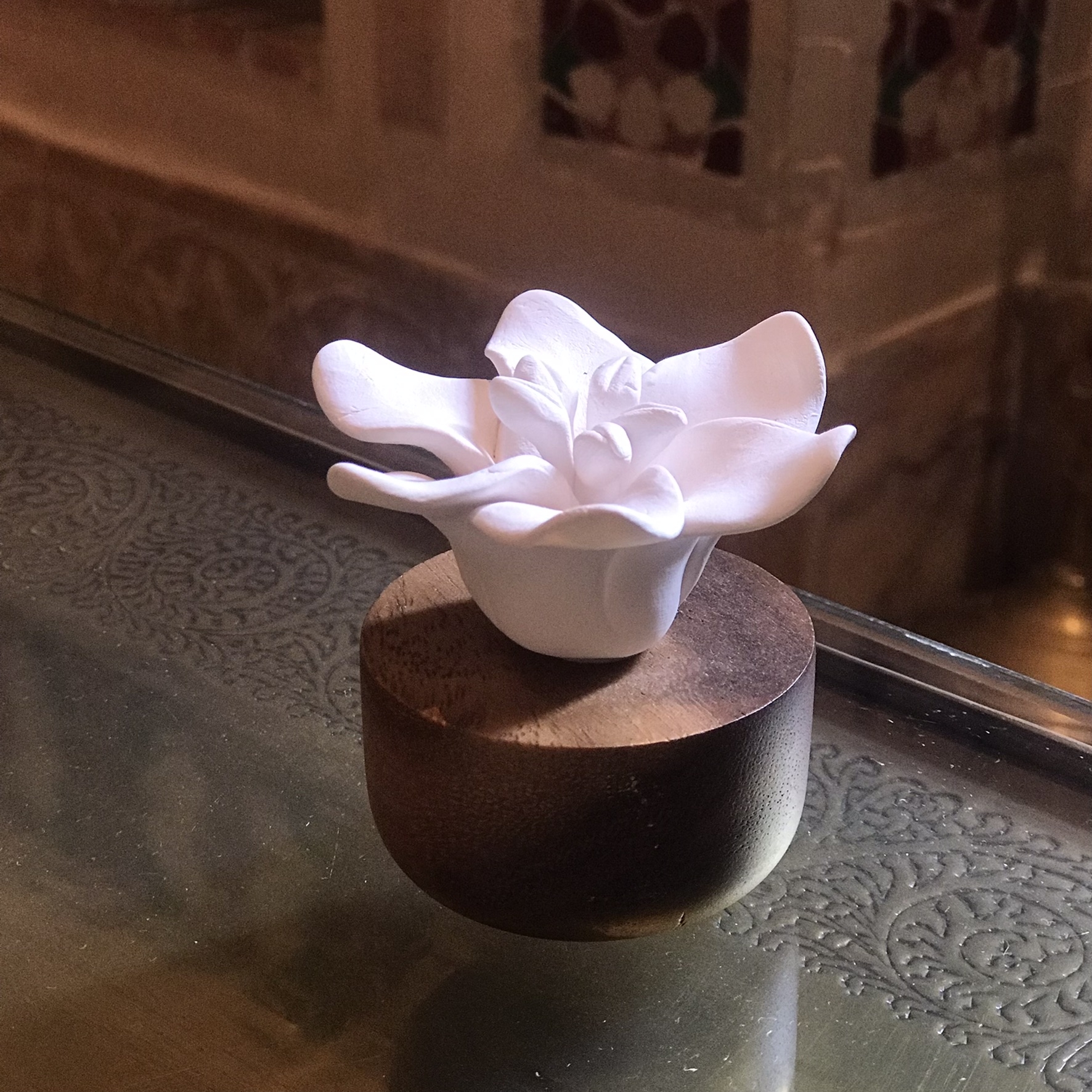 Designový difuzér s motivem bílého jasmínu - ANOQ