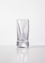 Pomačkaná sklenice na vodu - Lukáš Houdek