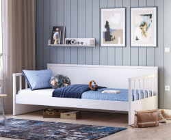 Postel s odnímatelnou zábranou pure modular - bílá