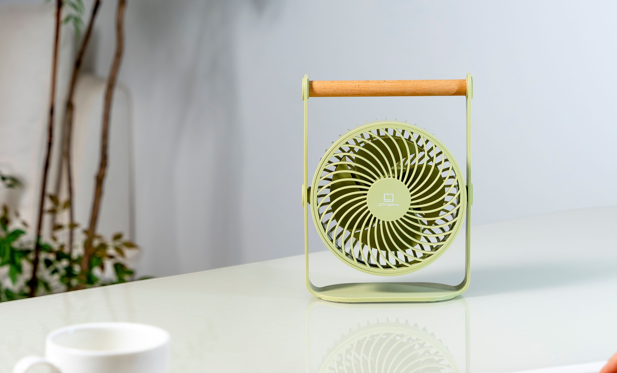 Přenosný větrák Lyra, více variant - Gingko Varianta: olivově zelená