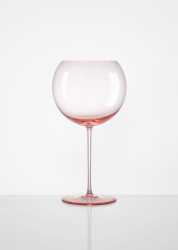 Sklenice na víno růžová - Lukáš Houdek