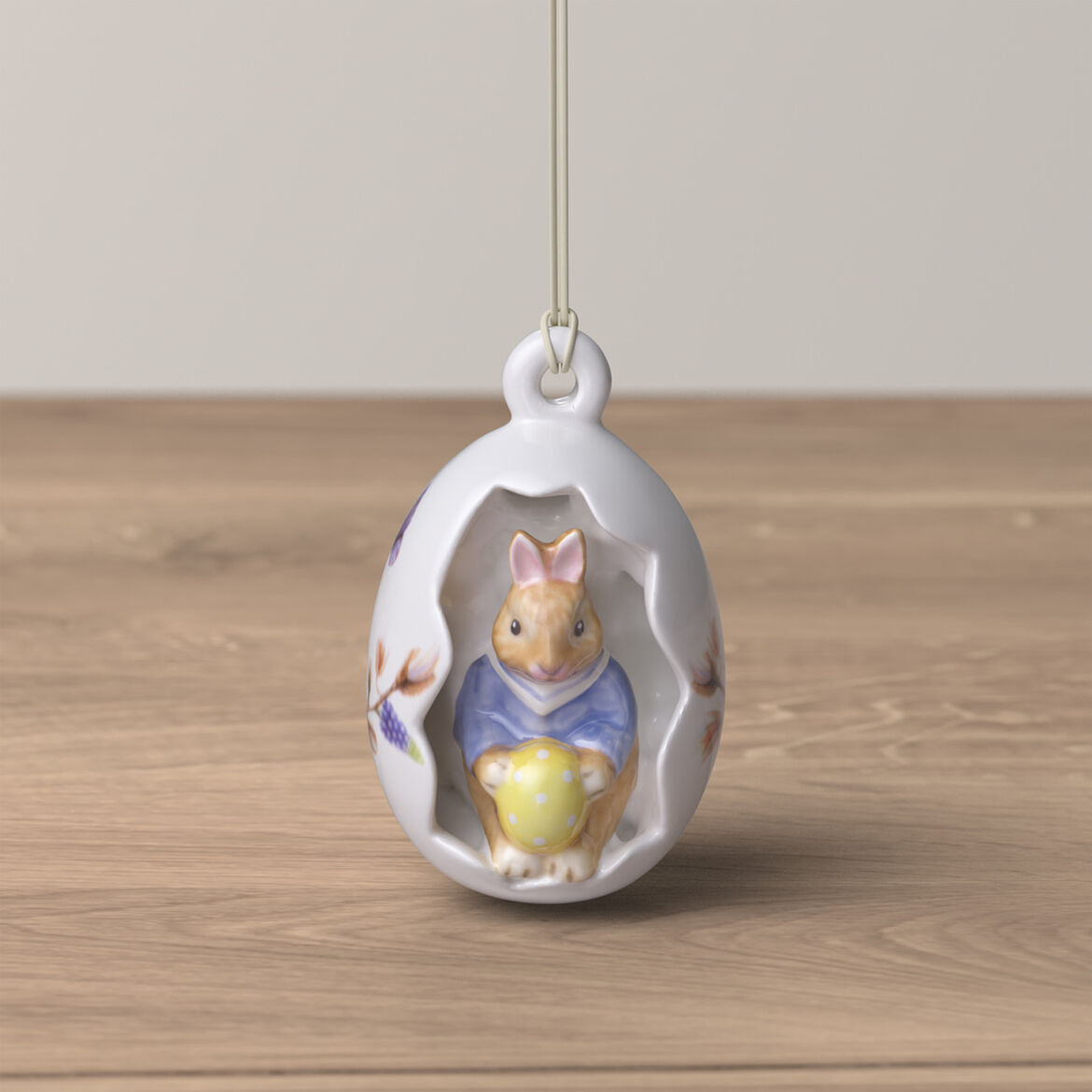 Velikonoční ozdoba Max, modré květy, kolekce Bunny Tales - Villeroy & Boch