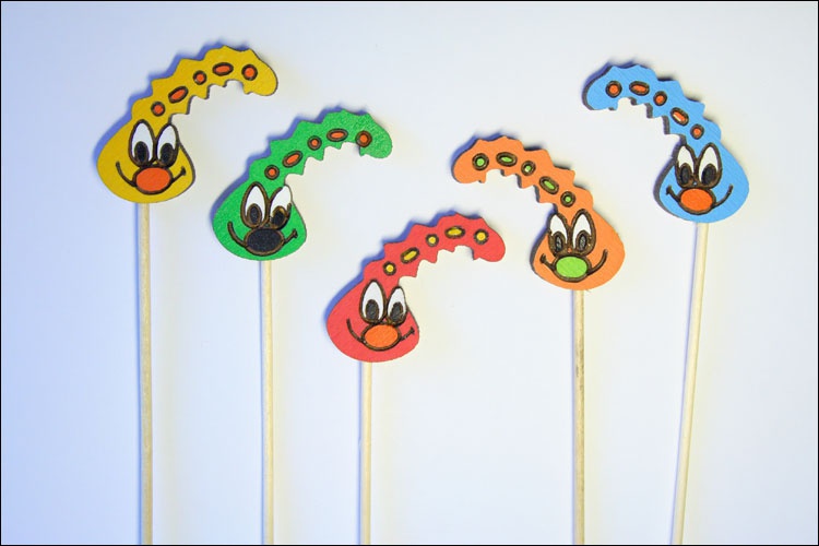 Zápichy do květináče - housenky 5 ks